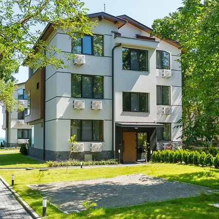 Апартаменты крайморие парк Бургас